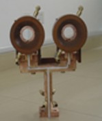 雙圈半軸感應器